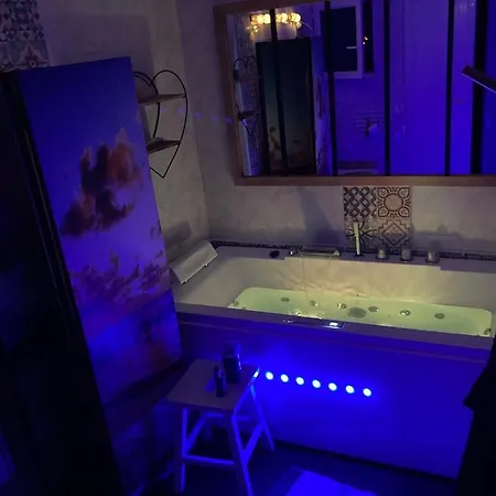 Au Pont Des Charettes - Piscine Et Villa